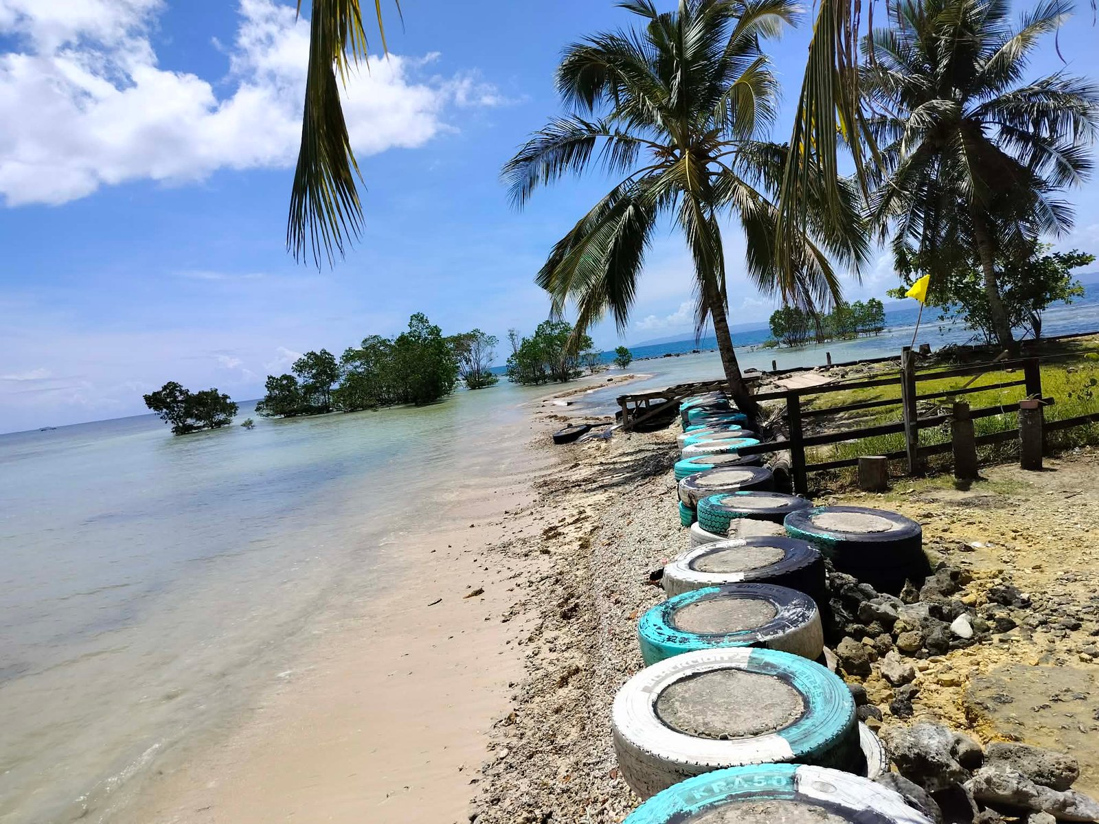 Aguas Claras Beach Resort